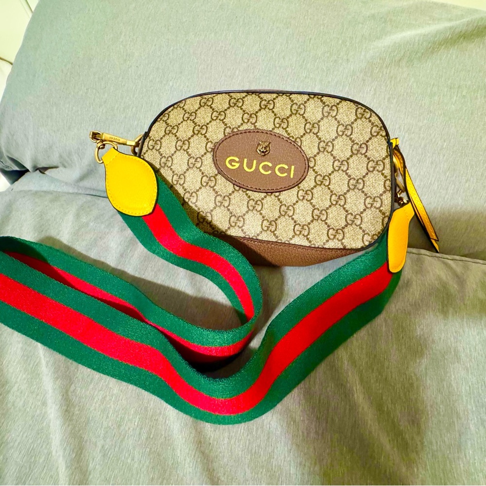 Gucci Beige Crossbody Bag with Red and Green Strap